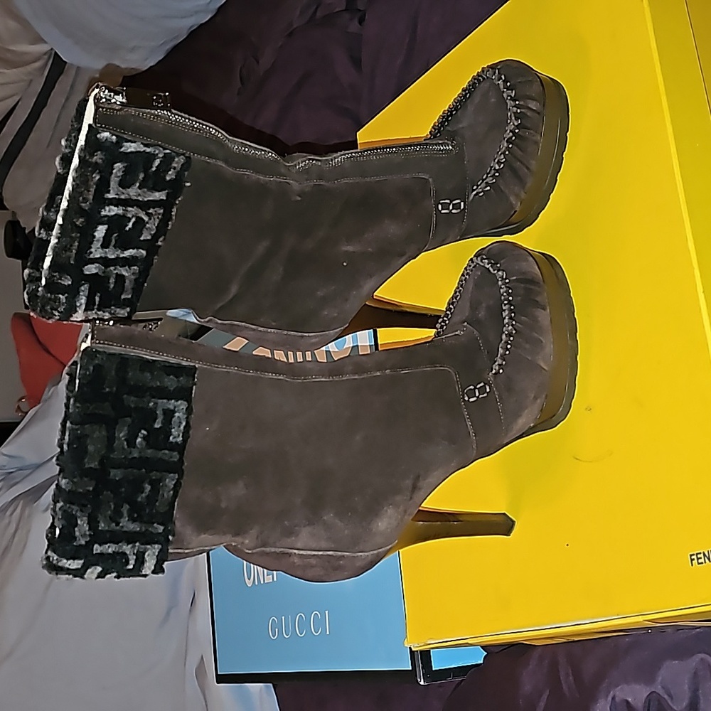 Fendi Suede & Fur Ankle Boots | Brown | Size 40 | Authentic - Picture 6 of 14